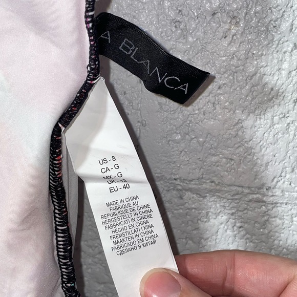 La Blanca Women's in Full Bloom Off the Shoulder Ruffle Swimsuit - Picture 6 of 9